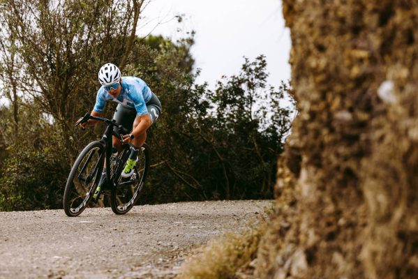 brazodehierro_RAWcyclingmagazine_Marta-Toramila_riding-1863
