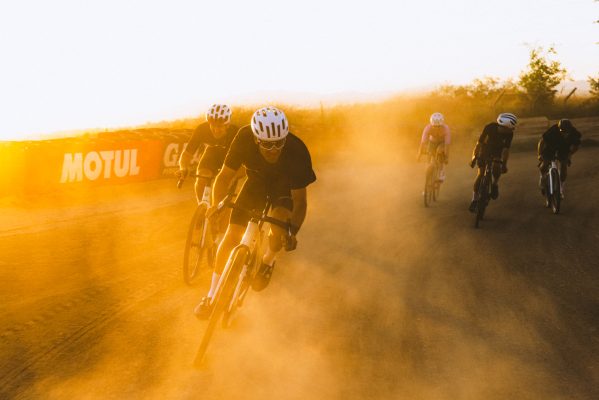 brazodehierro_dustycrit_group ride-8432